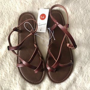 NWT Toe-Wrap Gladiator Thong Sandal (Brown, 7)